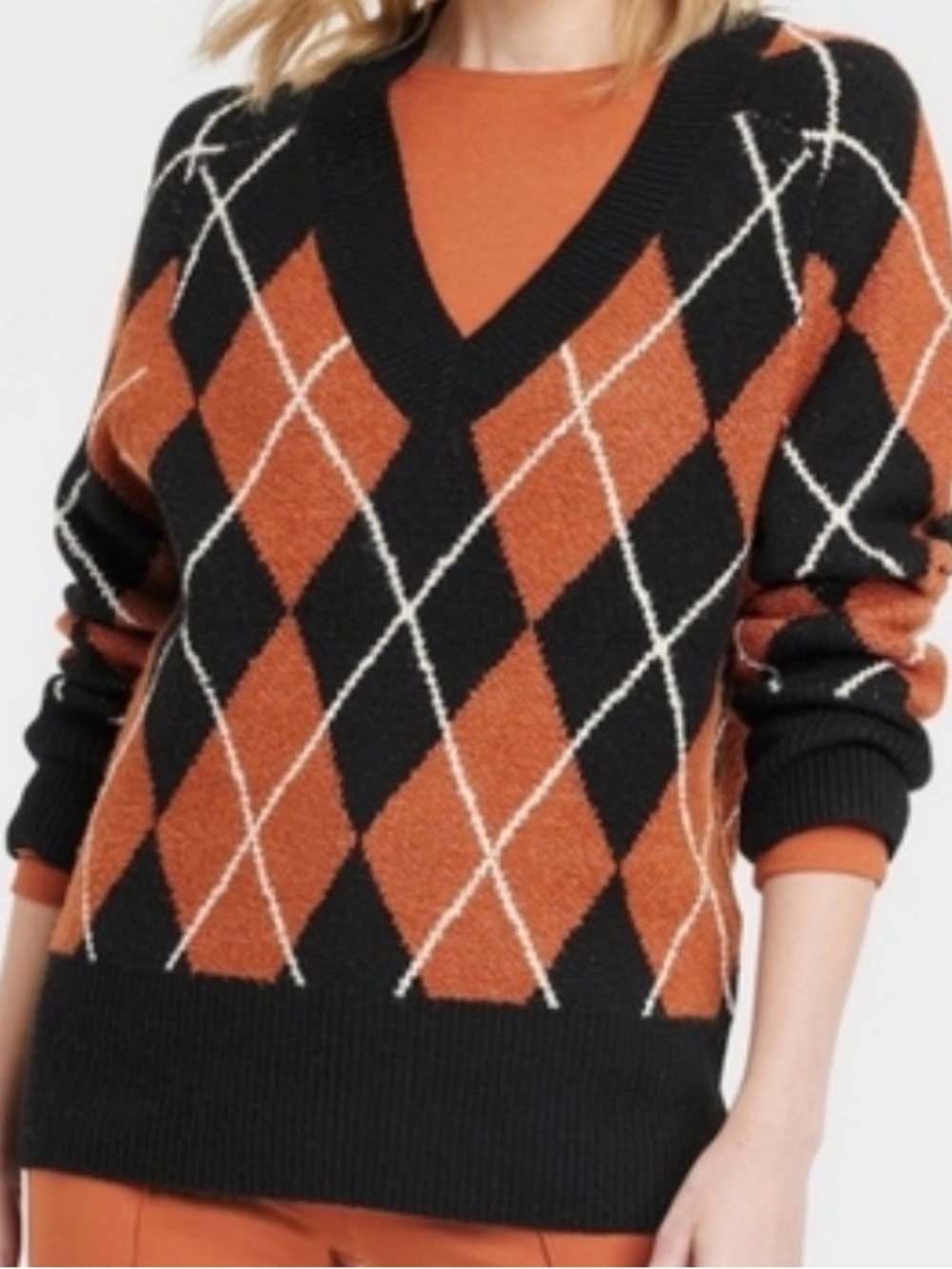 a new day Argyle V-Neck Sweater in Rust, Black & White